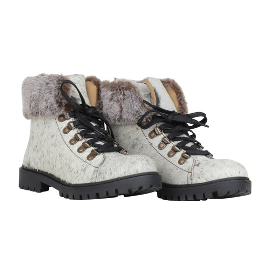 Turbulent Boots