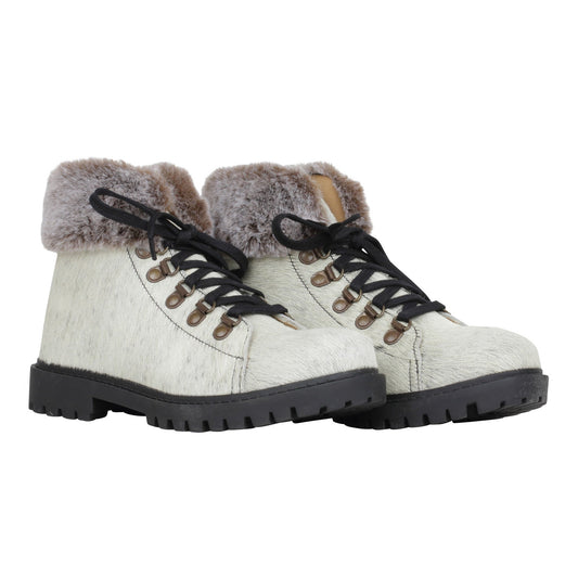 Turbulent Boots