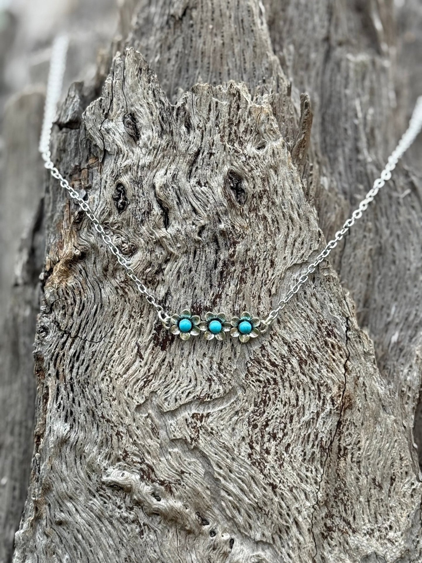 Turquoise Flowers Trio Chain Necklace