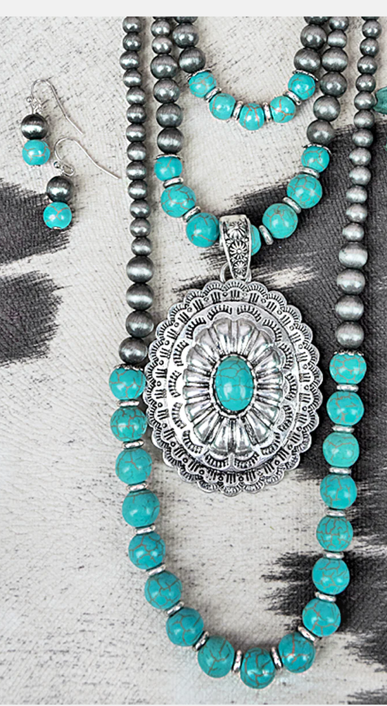 Turquoise Lay Lake Concho Silver Pearl Necklace and Earring Set